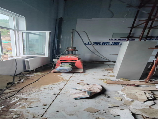 惠水地基基础下沉墙体裂缝加固注浆顶升施工